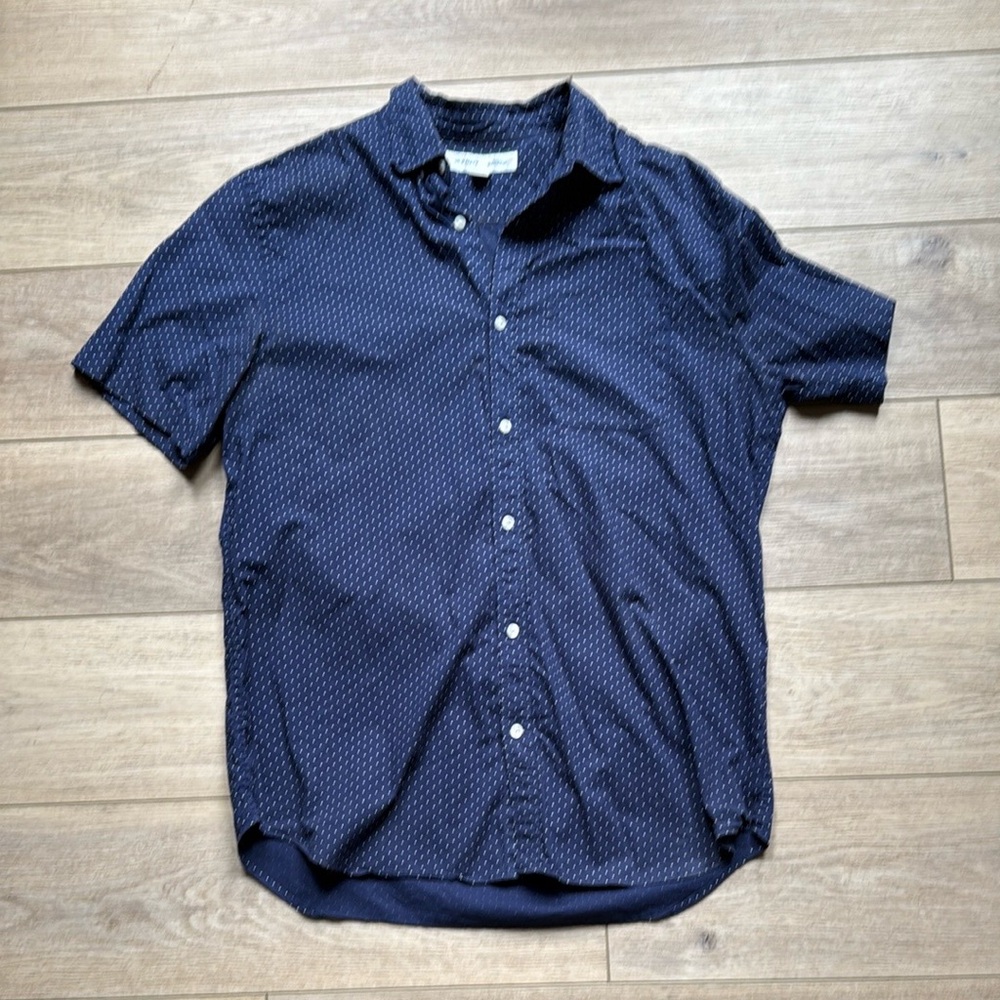 Old Navy Blue Dotted Men's Button down Shirt